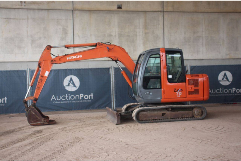 Hitachi Zaxis 70LC - Escavadora de rastos: foto 1 Hitachi Zaxis 70LC - Escavadora de rastos: foto 1