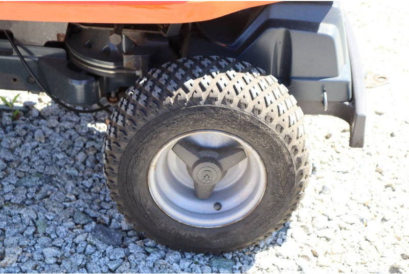 Cortador de grama Husqvarna R213C: foto 13