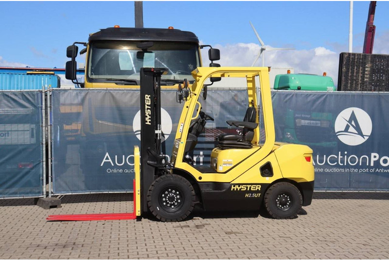 Hyster H2.5UT - Empilhadeira a diesel: foto 1 Hyster H2.5UT - Empilhadeira a diesel: foto 1