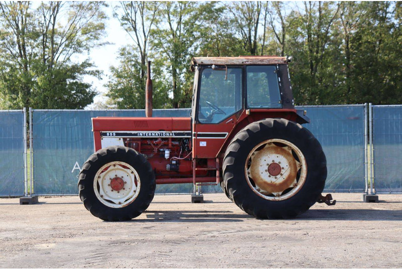 International harvester co 955-A - Trator: foto 2 International harvester co 955-A - Trator: foto 2