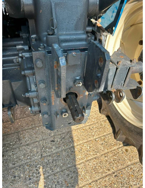 Iseki TU217F - Trator: foto 5 Iseki TU217F - Trator: foto 5