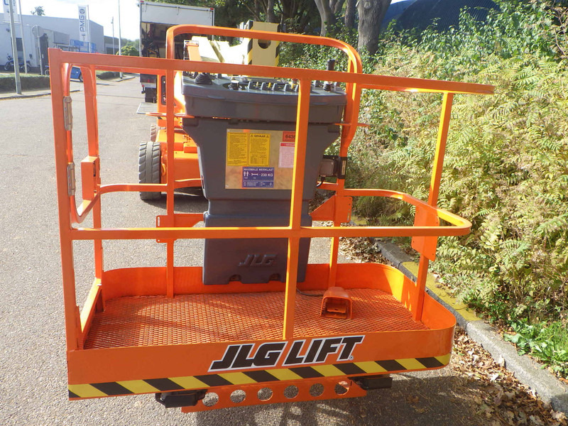 JLG E450AJ - Plataforma articulada: foto 4 JLG E450AJ - Plataforma articulada: foto 4