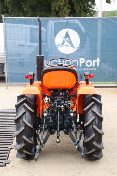 Kubota B1400DT - Trator: foto 5 Kubota B1400DT - Trator: foto 5