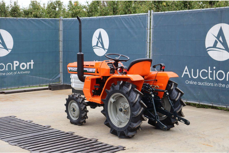 Kubota B1502DT - Trator: foto 4 Kubota B1502DT - Trator: foto 4