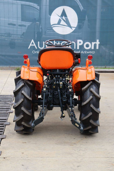 Kubota B7001DT - Trator: foto 5 Kubota B7001DT - Trator: foto 5