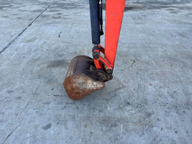 Mini escavadeira Kubota KX016-4: foto 8