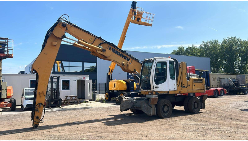 Liebherr A 904 C - Escavadeira de rodas: foto 4 Liebherr A 904 C - Escavadeira de rodas: foto 4