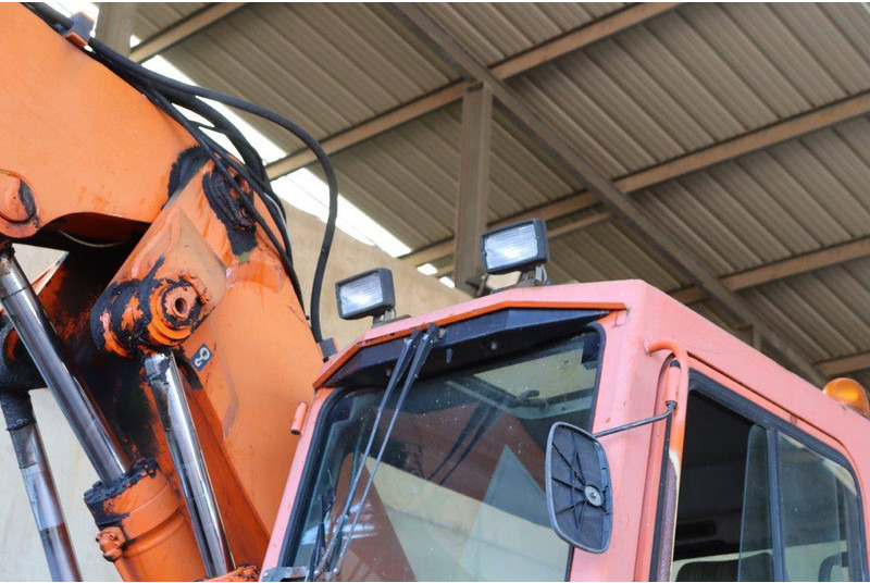 Escavadeira de rodas Liebherr A316: foto 15