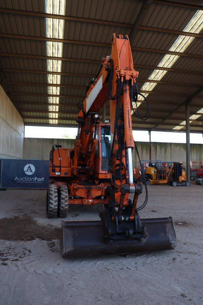 Escavadeira de rodas Liebherr A316: foto 7