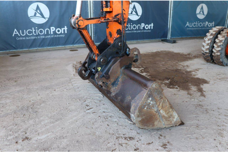 Escavadeira de rodas Liebherr A316: foto 11