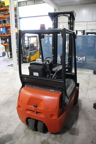 Linde E16C-02 - Empilhadeira elétrica: foto 5 Linde E16C-02 - Empilhadeira elétrica: foto 5