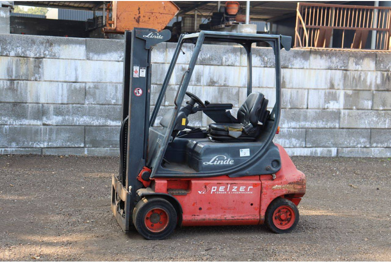 Linde E20P-02 - Empilhadeira elétrica: foto 1 Linde E20P-02 - Empilhadeira elétrica: foto 1