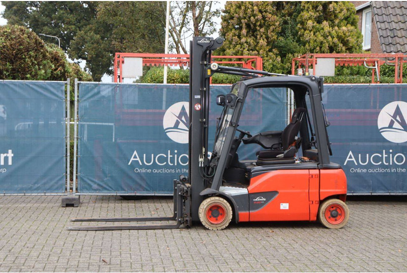 Linde E20PL-02 - Empilhadeira elétrica: foto 1 Linde E20PL-02 - Empilhadeira elétrica: foto 1