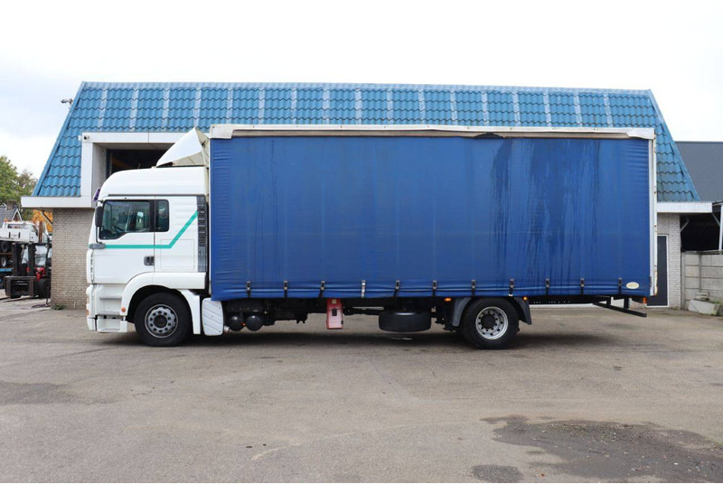 MAN 18.463 FLLC - Caminhão furgão: foto 2 MAN 18.463 FLLC - Caminhão furgão: foto 2