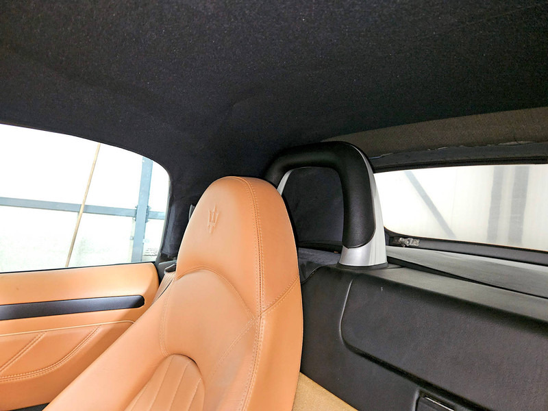 Automóvel Maserati Spyder Cambiocorsa: foto 16 Automóvel Maserati Spyder Cambiocorsa: foto 16