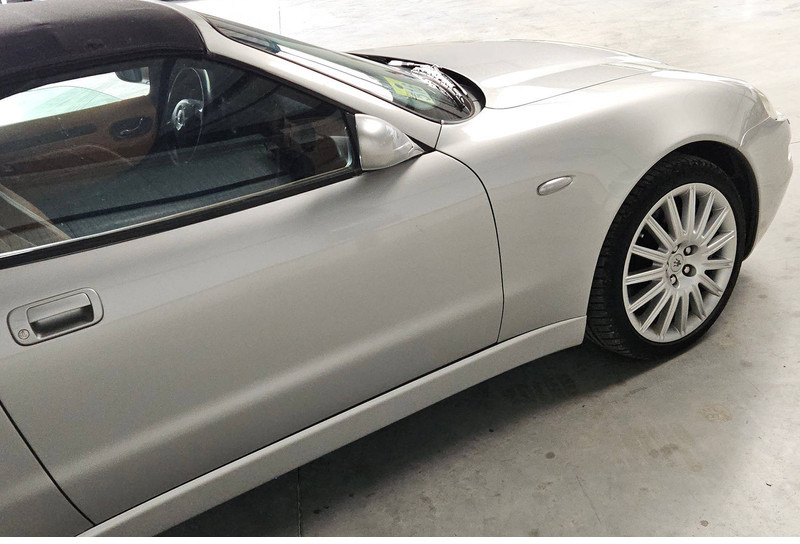 Automóvel Maserati Spyder Cambiocorsa: foto 9 Automóvel Maserati Spyder Cambiocorsa: foto 9