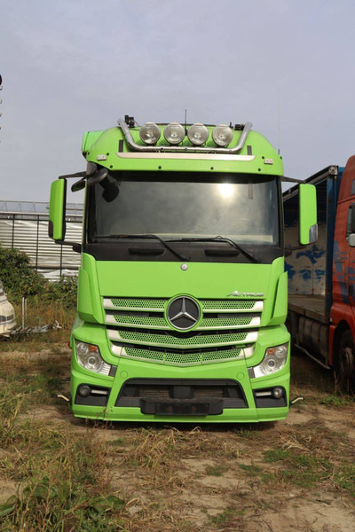 Mercedes-Benz Actros 2551 - Camião de caixa aberta/ Plataforma: foto 5 Mercedes-Benz Actros 2551 - Camião de caixa aberta/ Plataforma: foto 5