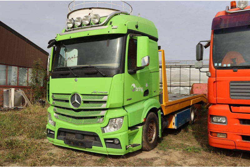 Mercedes-Benz Actros 2551 - Camião de caixa aberta/ Plataforma: foto 1 Mercedes-Benz Actros 2551 - Camião de caixa aberta/ Plataforma: foto 1