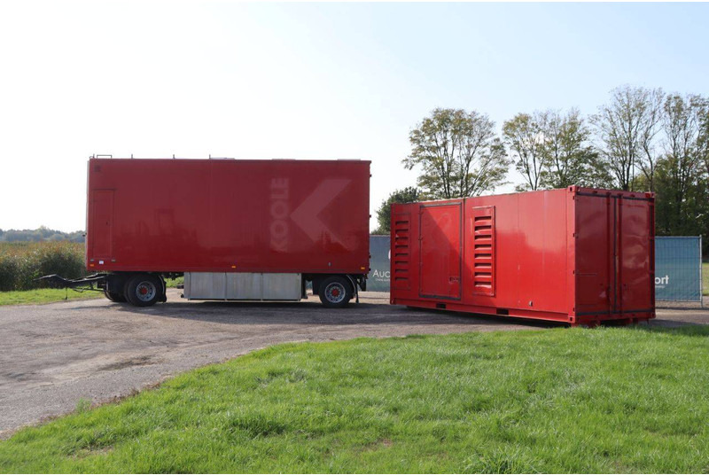 Netam-Fruehauf ANCR 20-110A - Semireboque furgão: foto 2 Netam-Fruehauf ANCR 20-110A - Semireboque furgão: foto 2