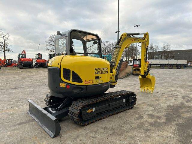 Neuson 6003 - Escavadora de rastos: foto 4 Neuson 6003 - Escavadora de rastos: foto 4