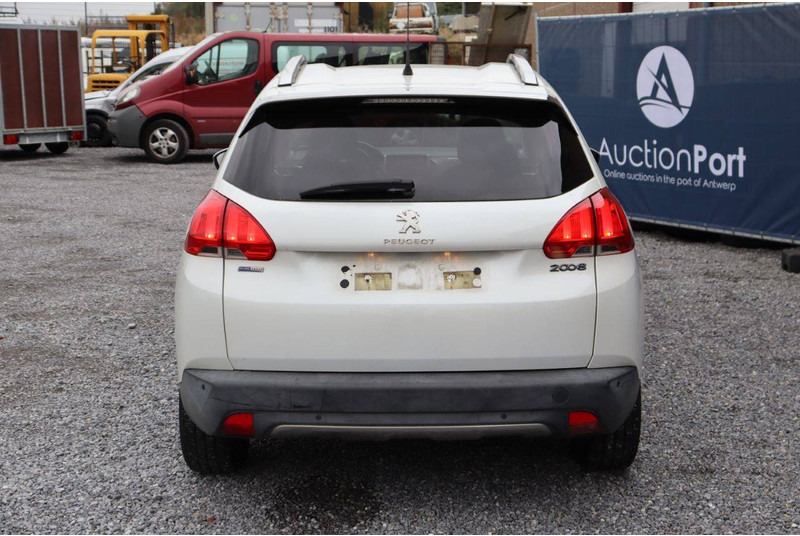 Peugeot 2008 - Sedã: foto 5 Peugeot 2008 - Sedã: foto 5