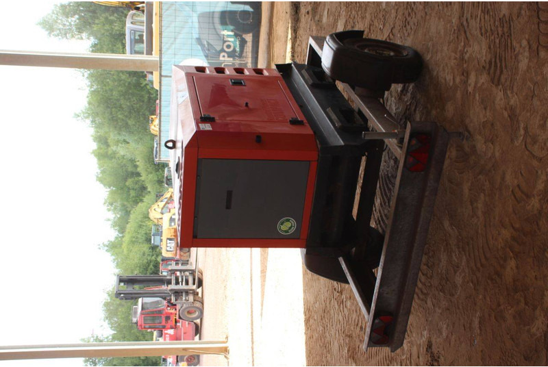 SDMO R22 - Gerador elétrico: foto 5 SDMO R22 - Gerador elétrico: foto 5