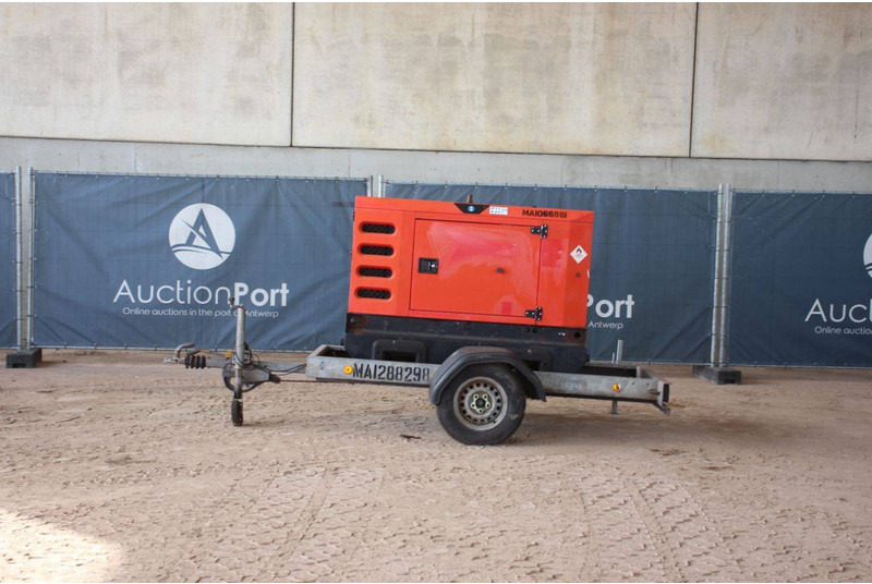 SDMO R22 - Gerador elétrico: foto 2 SDMO R22 - Gerador elétrico: foto 2