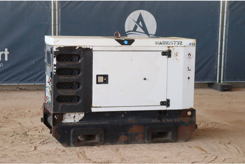 SDMO R22C3 - Gerador elétrico: foto 1 SDMO R22C3 - Gerador elétrico: foto 1