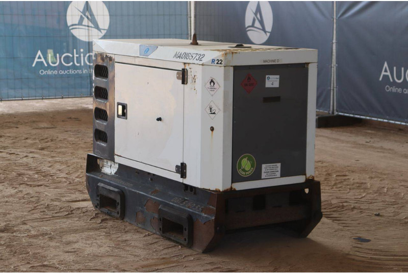 SDMO R22C3 - Gerador elétrico: foto 4 SDMO R22C3 - Gerador elétrico: foto 4