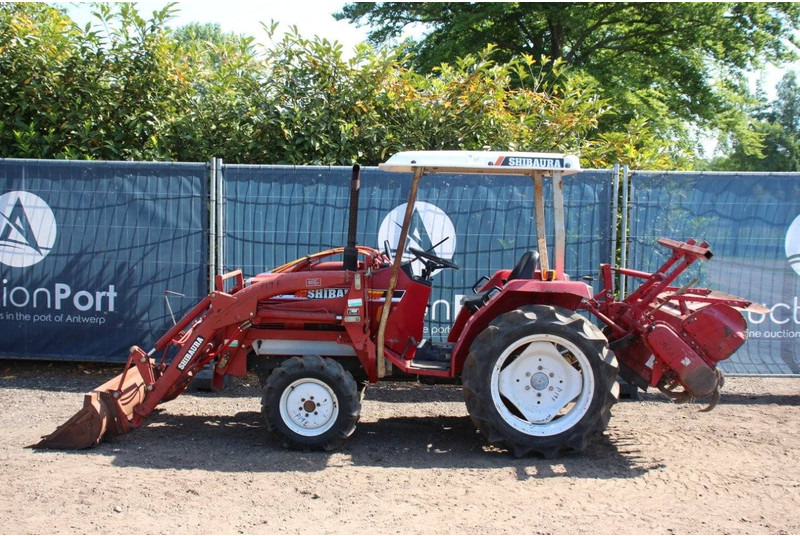 Shibaura P19F - Trator: foto 2 Shibaura P19F - Trator: foto 2