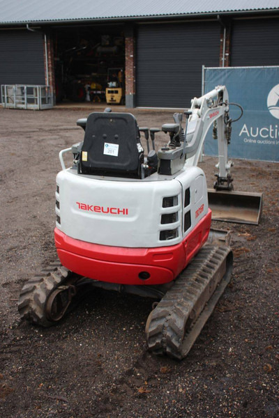 Takeuchi TB215R - Mini escavadeira: foto 5 Takeuchi TB215R - Mini escavadeira: foto 5
