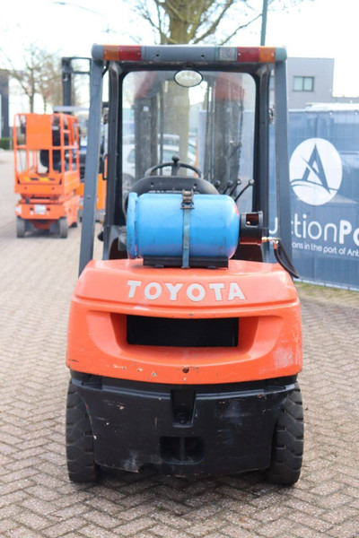 Toyota 42-7FGF25 - Empilhadeira a gás: foto 5 Toyota 42-7FGF25 - Empilhadeira a gás: foto 5