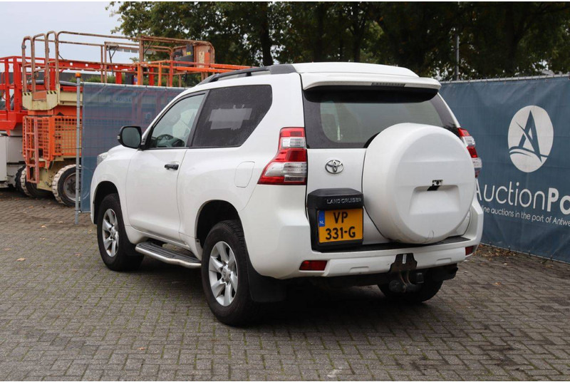 Toyota Land Cruiser - Sedã: foto 4 Toyota Land Cruiser - Sedã: foto 4