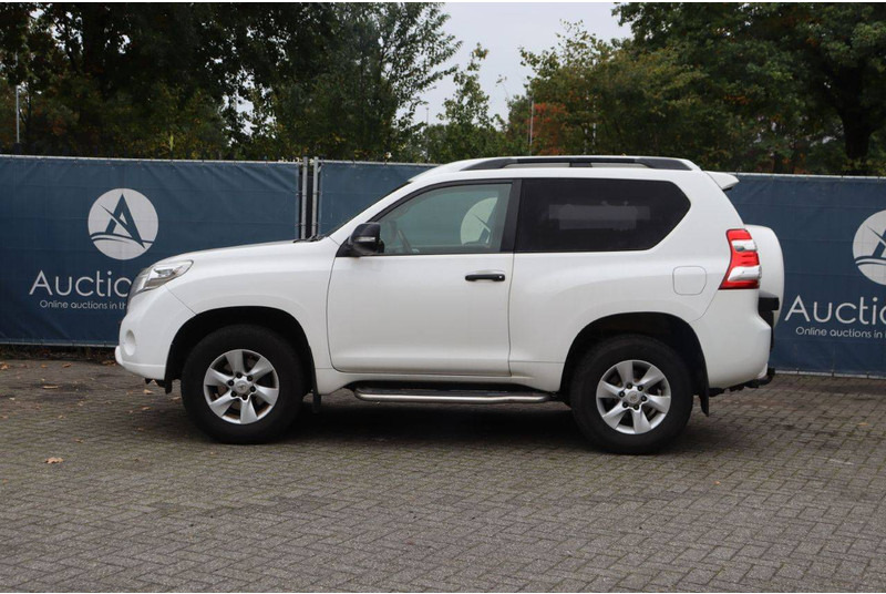 Toyota Land Cruiser - Sedã: foto 2 Toyota Land Cruiser - Sedã: foto 2