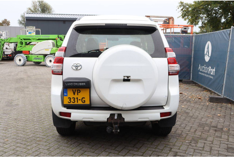 Toyota Land Cruiser - Sedã: foto 5 Toyota Land Cruiser - Sedã: foto 5