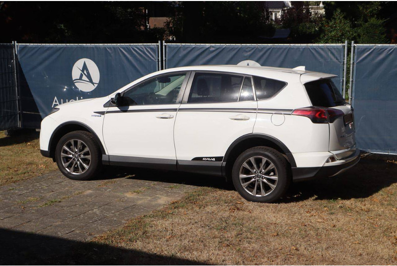 Toyota RAV4 - SUV: foto 3 Toyota RAV4 - SUV: foto 3