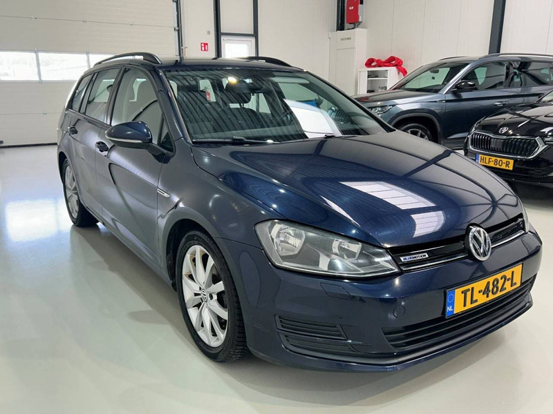 Volkswagen Golf - Automóvel: foto 4 Volkswagen Golf - Automóvel: foto 4
