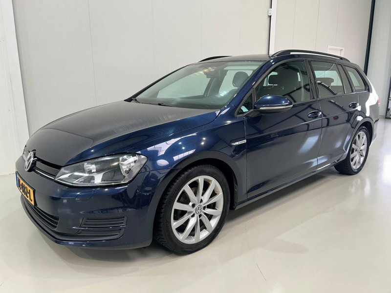 Volkswagen Golf - Automóvel: foto 1 Volkswagen Golf - Automóvel: foto 1