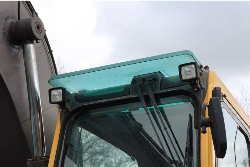 Escavadeira de rodas Volvo EW160B: foto 20