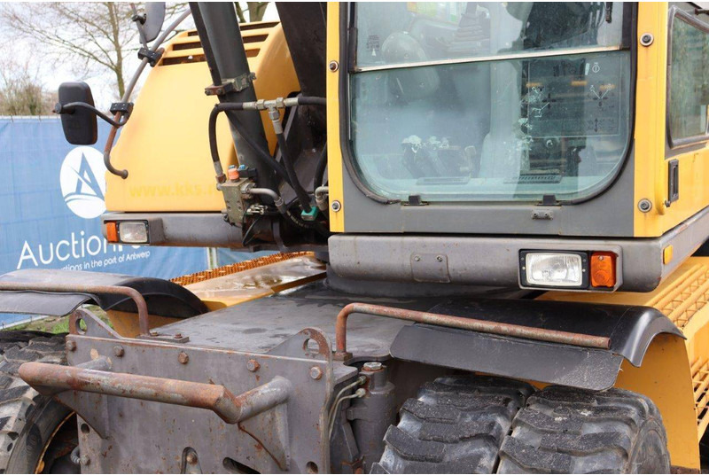 Escavadeira de rodas Volvo EW160B: foto 19