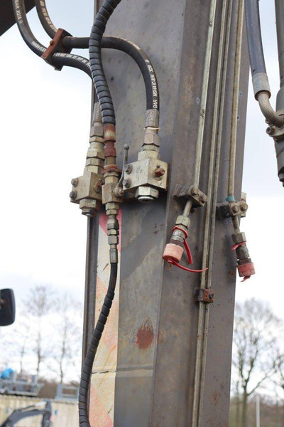 Escavadeira de rodas Volvo EW160B: foto 17