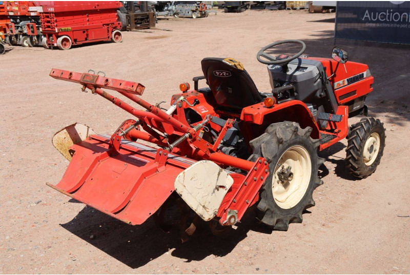 Trator Yanmar Ke-3D: foto 6