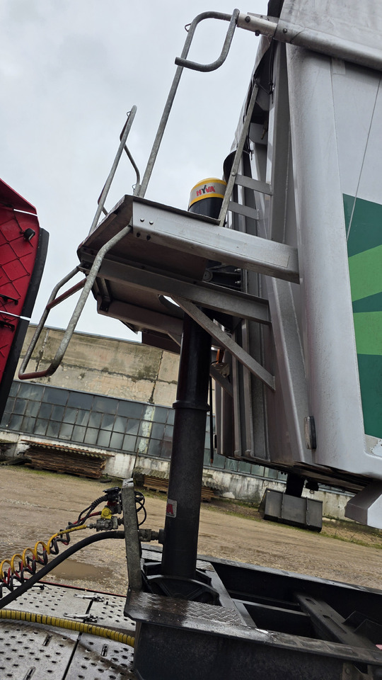 BODEX KIS 3B - Semireboque basculante: foto 3 BODEX KIS 3B - Semireboque basculante: foto 3