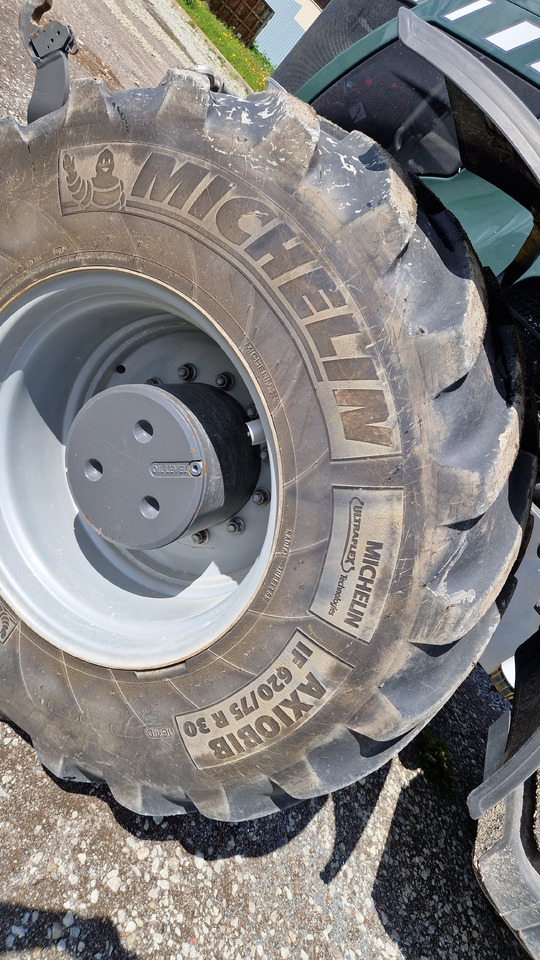 Massey Ferguson 8737 - Trator: foto 5 Massey Ferguson 8737 - Trator: foto 5