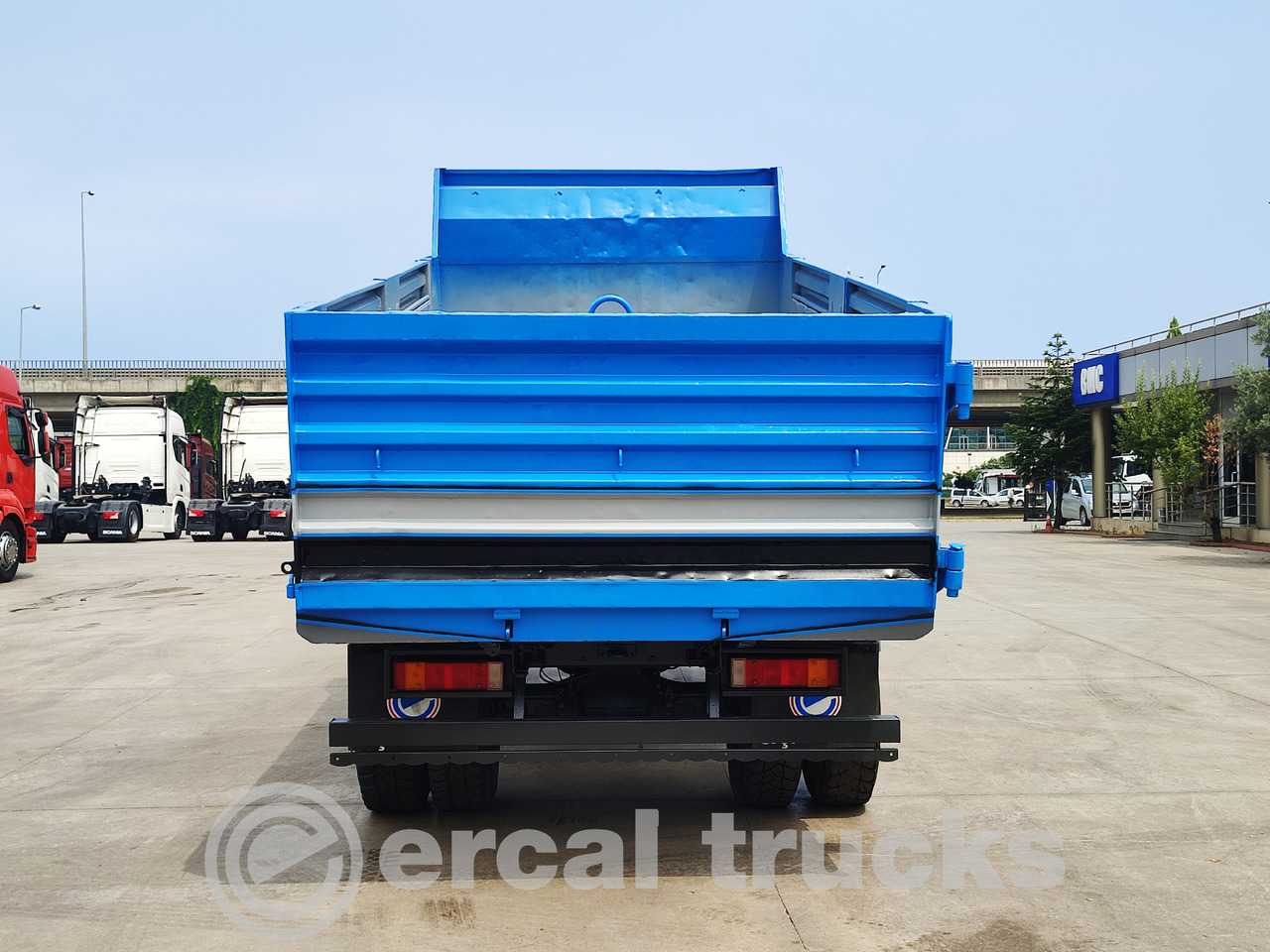 MERCEDES-BENZ 1998 AXOR 1821 - 4X2 - TİPPER TRUCK - Caminhão basculante: foto 5 MERCEDES-BENZ 1998 AXOR 1821 - 4X2 - TİPPER TRUCK - Caminhão basculante: foto 5