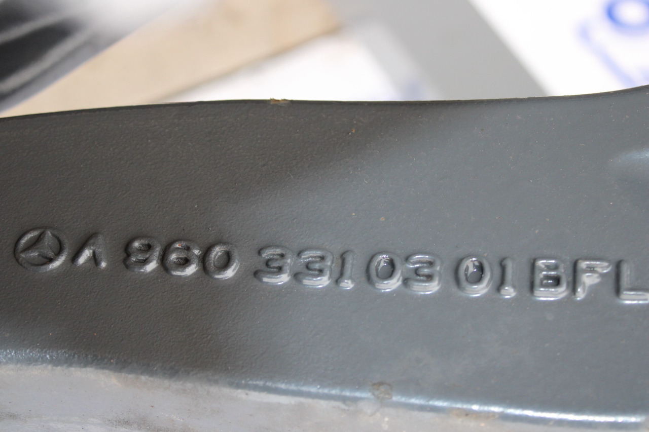 AXA FATA STANDARD MERCEDES ACTROS MP5 F-7,5-C22,5 A9603310301 - Eixo dianteiro de Caminhão: foto 2 AXA FATA STANDARD MERCEDES ACTROS MP5 F-7,5-C22,5 A9603310301 - Eixo dianteiro de Caminhão: foto 2