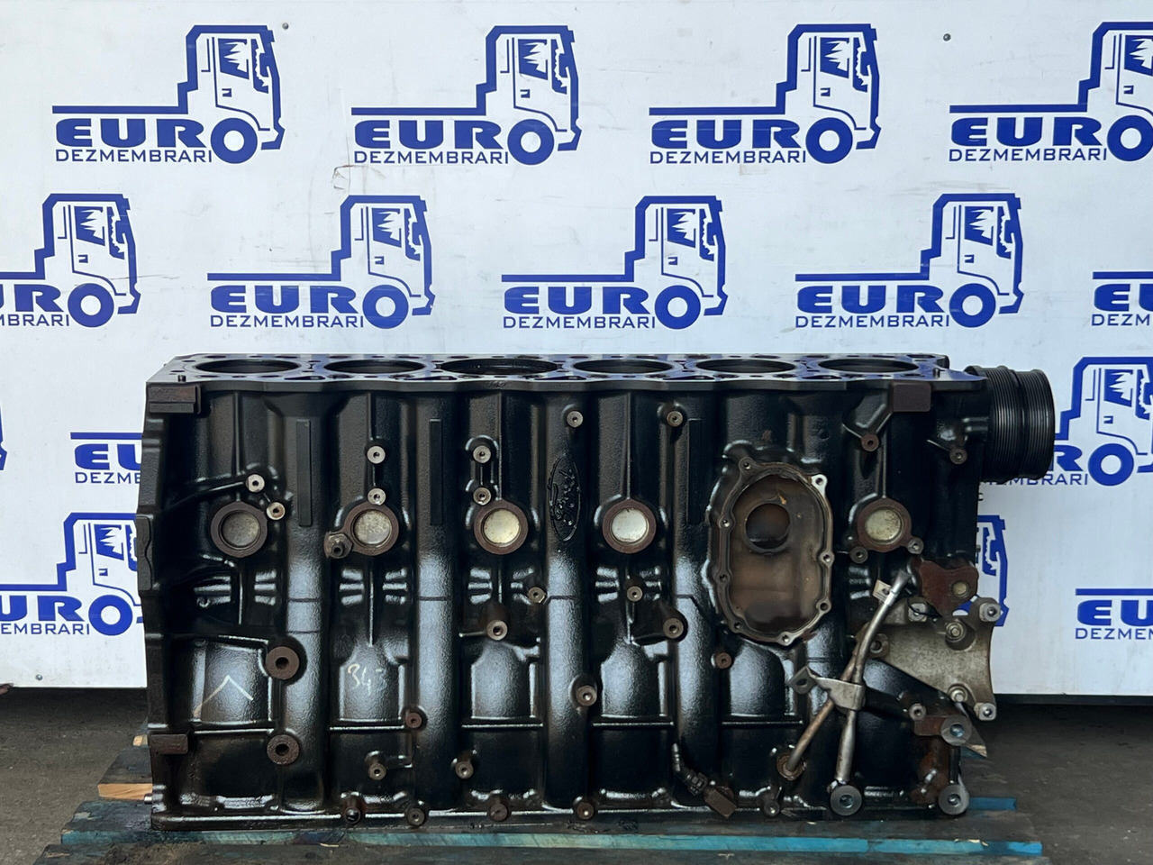 BLOC MOTOR FORD CARGO F-MAX FHR6 - Motor de Caminhão: foto 1 BLOC MOTOR FORD CARGO F-MAX FHR6 - Motor de Caminhão: foto 1