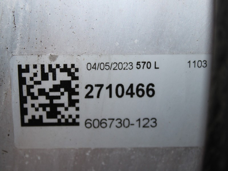 REZERVOR COMBUSTIBIL 570L + CARCASA POMPARE COMBUSTIBIL SCANIA SUPER 2710466, 3110686 - Tanque de combustível de Caminhão: foto 4 REZERVOR COMBUSTIBIL 570L + CARCASA POMPARE COMBUSTIBIL SCANIA SUPER 2710466, 3110686 - Tanque de combustível de Caminhão: foto 4