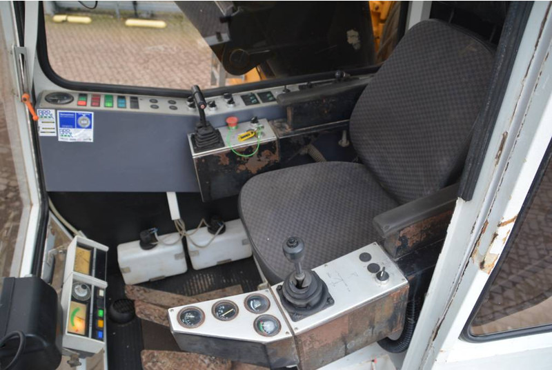 Guindaste sobre esteiras Liebherr HS 841 HD: foto 11