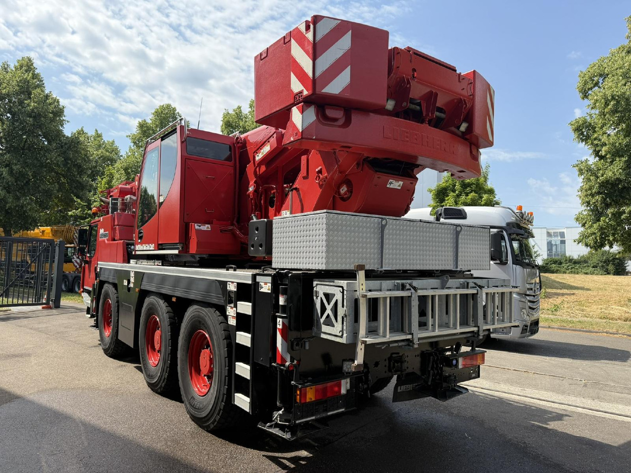 Liebherr LTM 1050-3.1 (20 - 084 132) - Guindaste móvel: foto 4 Liebherr LTM 1050-3.1 (20 - 084 132) - Guindaste móvel: foto 4